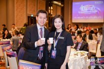 第二届出海全球峰会暨2025年中产业高峰论坛 全球之夜  (46).jpg
