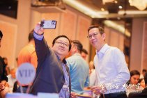 第二届出海全球峰会暨2025年中产业高峰论坛 全球之夜  (16).jpg