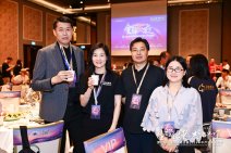 第二届出海全球峰会暨2025年中产业高峰论坛 全球之夜  (47).jpg