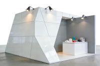 一面开展台设计：小空间大魅力，单面展台设计的硬核干货